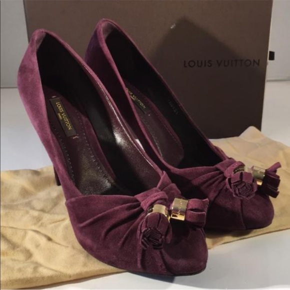 Authentic Guaranteed Louis Vuitton Swede Pumps - Picture 3 of 11
